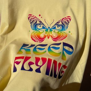 I takhle barevnou nažehlovací fólii naleznete v sadě od Teckwrap, se kterou můžete tvořit potisky na textil! 🤩🤩...